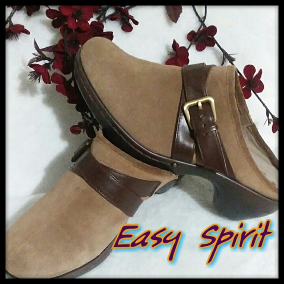 Easy Spirit Shoes - 🔥Easy Spirit Sued Mules/Clogs